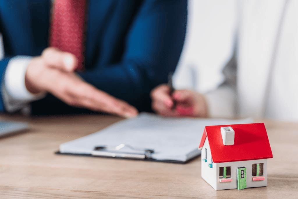 How to Choose the Right Property Manager or Landlord for Your Needs?